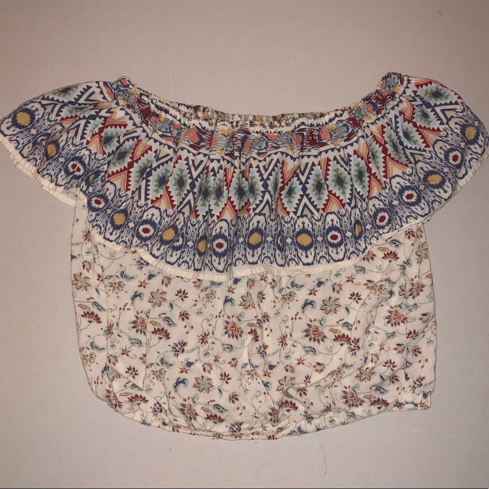 Hollister  off the shoulder shirt